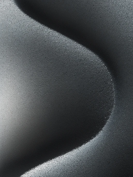 Monochrome Glitter Dune iOS Style